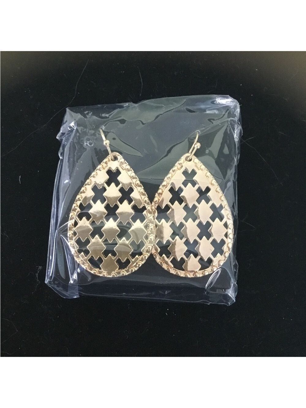 Avon Uniquely Designed Goldtone teardrop earrings